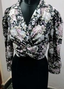 Floral Print Twist Front Top