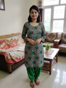 Stylish Printed Kurta with Pants Set