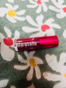 Nykaa Lip Glaze - Rich Red Shade