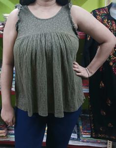 New Sleeveless Cotton Top