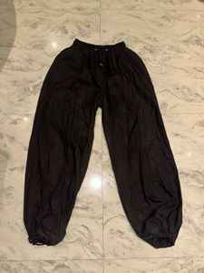 Parachute pants