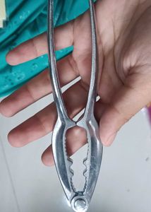 Walnut Pliers Nut Cracker