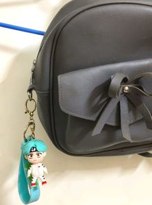 Cute Backpack & K-pop Keychain!!🩶