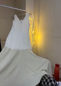 Elegant White Maxi Dress (Size: L)