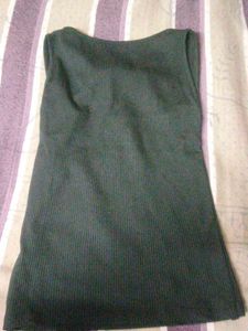 Ribbed Cut-Out Tank Top