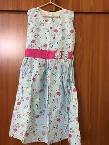 Sleeveless Frock