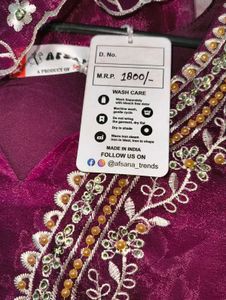 Elegant Embroidered pakistani Kurta Set
