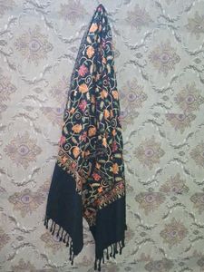 Embroidered Black Shawl 🆕