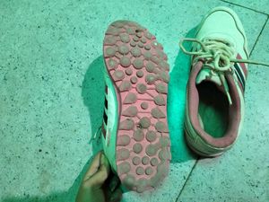 Radeon Lightweight Breathable Sports shoes