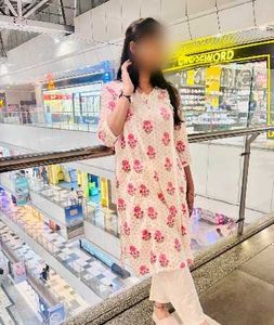 Chic Floral Print Kurta Set