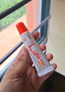UBIK Lip Lightening &amp; Moisturizer