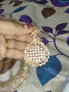 Full Necklace With Freebie