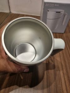 SPILL FREE SUCTION WHITE  MUG NEW IN BOX 470ML