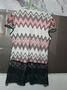 Stylish Chevron Print Kurta with Lace
