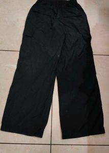 Baggy Black Cargo Pants