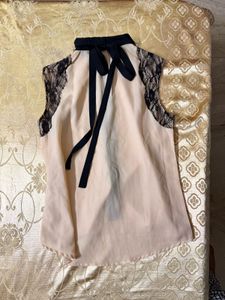 🖤🤍 Dressberry Lace Detail Sleeveless Blouse