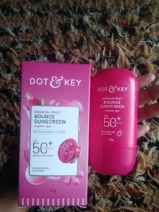 Dot & Key Dragon Fruit Bounce Sunscreen SPF 50+
