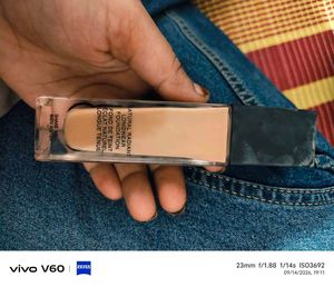 NARS Foundation Bottle