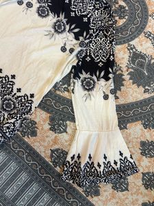 Black &amp; White Print Top