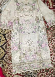 women kurta set with dupatta and pant