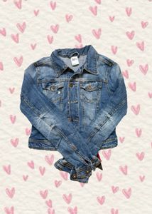 Cropped Denim Jacket - Stylish & Versatile