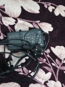 ASUS LAPTOP CHARGER NEW AND ORIGINAL 120 WATT