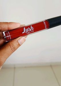 Lush Lips Liquid Lipstick - Red