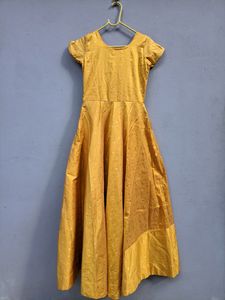 Women Ethnic Gown