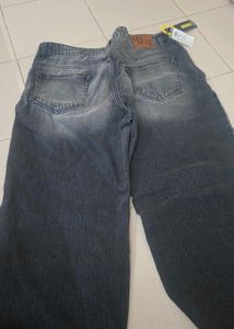 Stylish Wide Leg Distressed Jeans