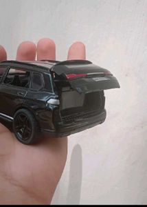 ✨BMW die cast model of x5 car!!