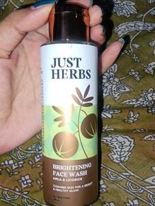 Just Herbs Brightening Face Wash
