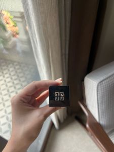 Givenchy Skin Foundation - without box