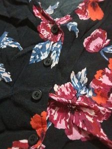 Chic Floral Print top/shirt