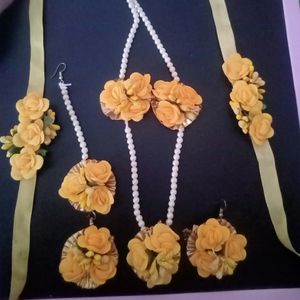 Combo Of Bridal Haldi Set &amp; Kurti