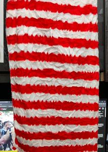 Red &amp; White Fur-Style Dupatta / Shawl – Stylish Wi