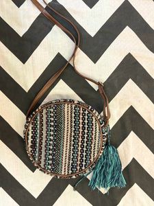 Astrid Sling Bag