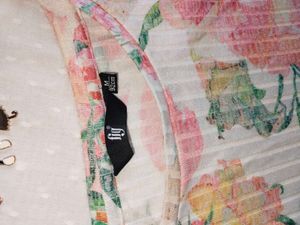 Floral Print Lightweight Top