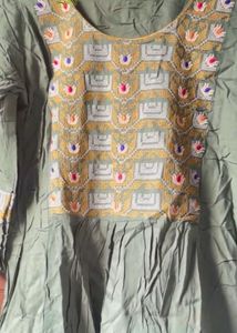 Embroidered short kurti