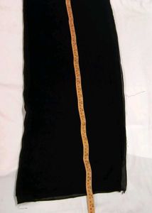 Elegant Black Dupatta beauty look