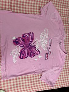 Pink Graphic Butterfly T-Shirt🌷(not wore once)