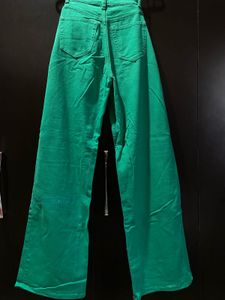 👖H&amp;M Green Wide Leg Jeans