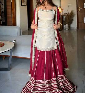 PREMIUM DESIGNER LEHENGA SET