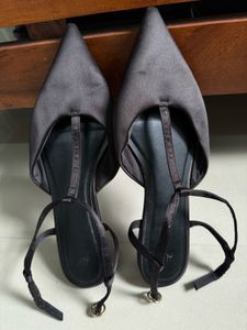 Elegant Black Satin Heeled Shoes