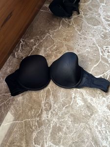 Black Strapless Bra