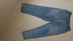 Stylish Split-Hem Denim Jeans
