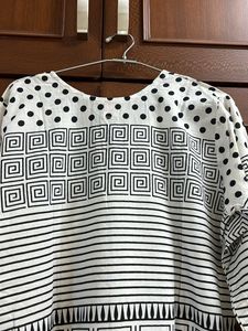 Cotton Women Kurta - Geometric
