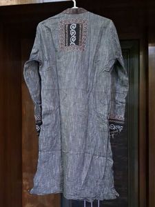 Embroidered Grey Kurta