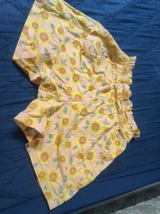 Cute Sunflower Print Shorts