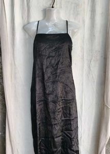 Sleek Black Spaghetti Strap Dress