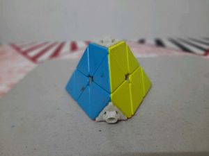 2 Cubes🔲⏹️